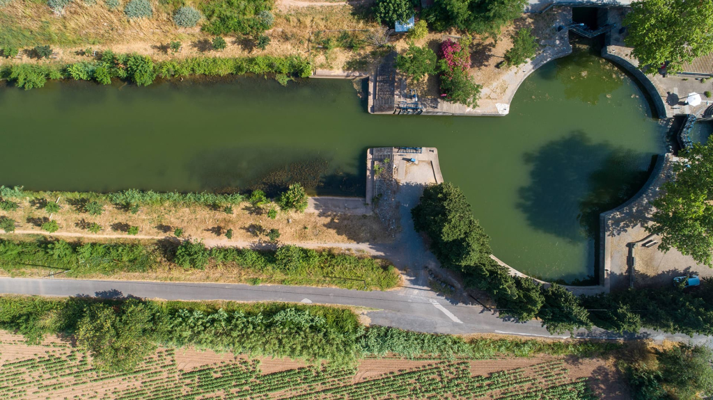 Ecluse ronde sur canal du Midi, Agde