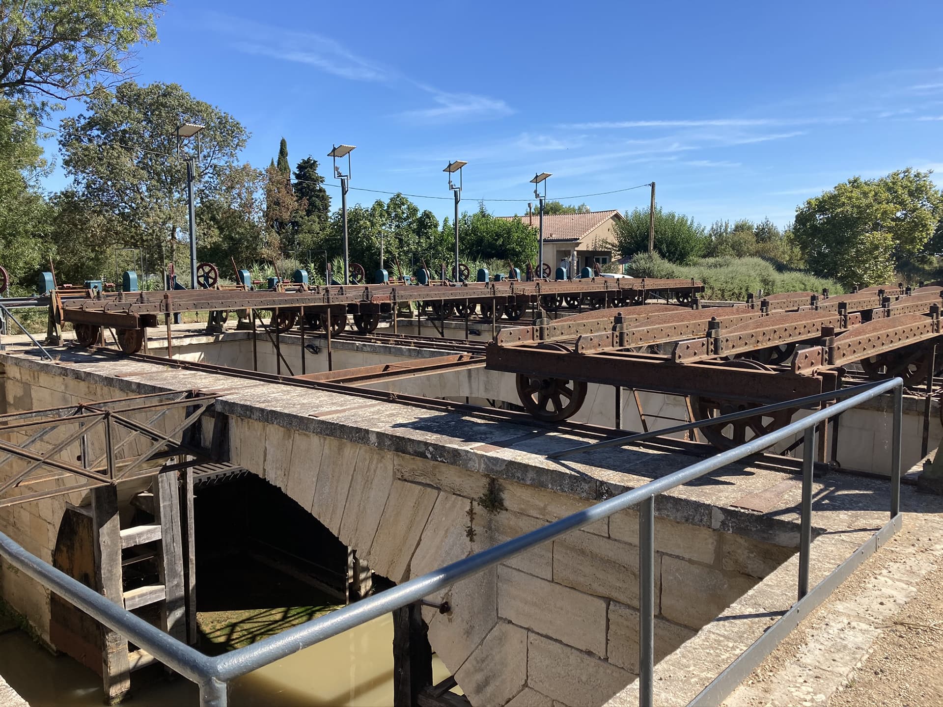 Ouvrage du Libron à Vias - Canal du Midi